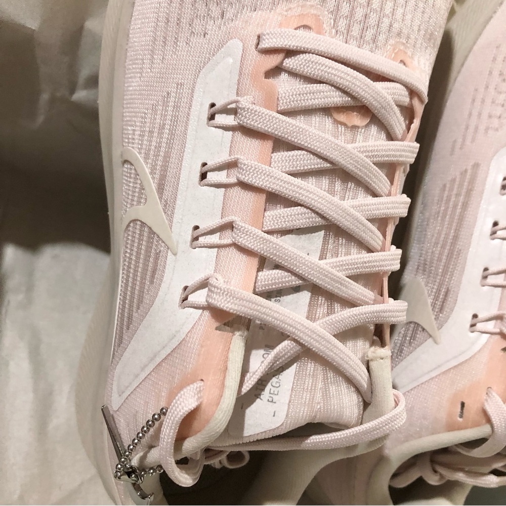 Nike Womens Air Zoom Pegasus 39 Trainers Sneakers 9.5 New in Box Light Soft Pink - Picture 14 of 16